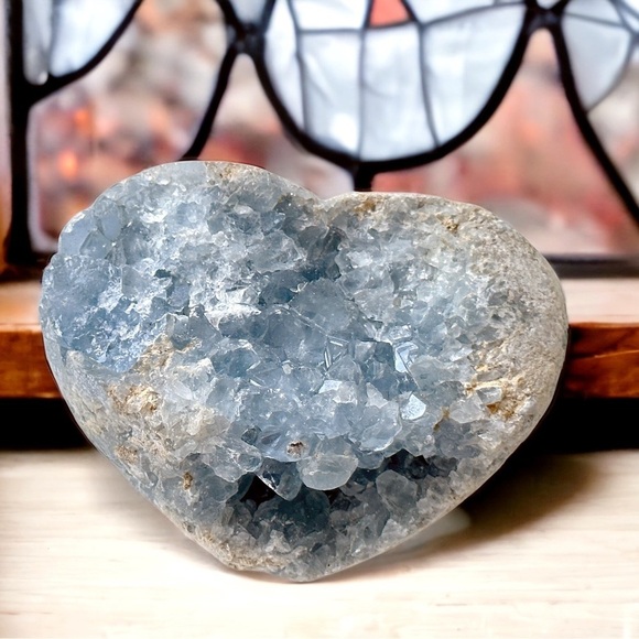 Huge 2.9LB  Madagascar Celestine Celestite Crystal Geode Heart - Picture 2 of 6